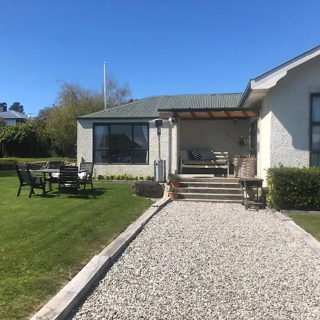 Villa Downtown Wanaka, Private House With Huge Backyard